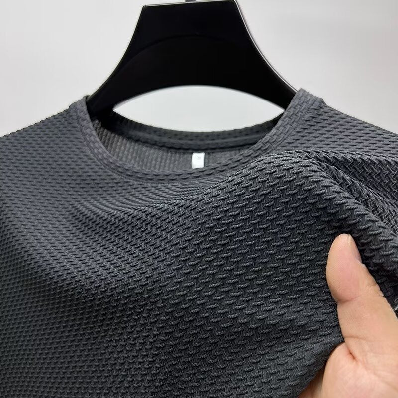 New wavy ice silk T-shirt for men