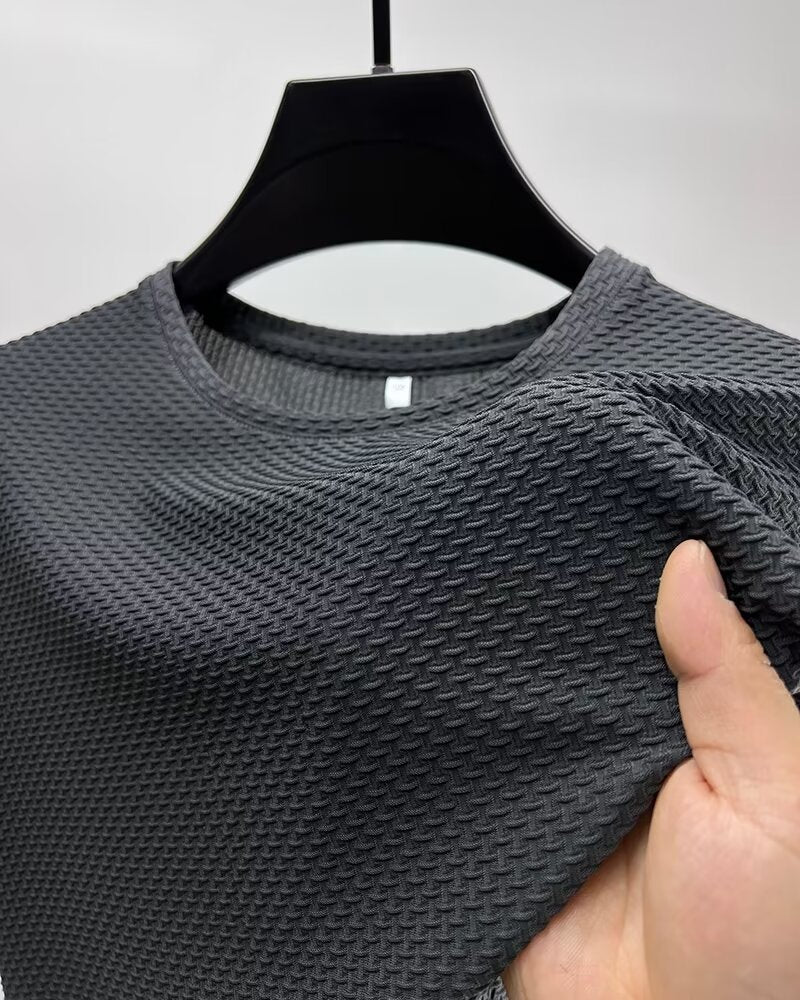 New wavy ice silk T-shirt for men