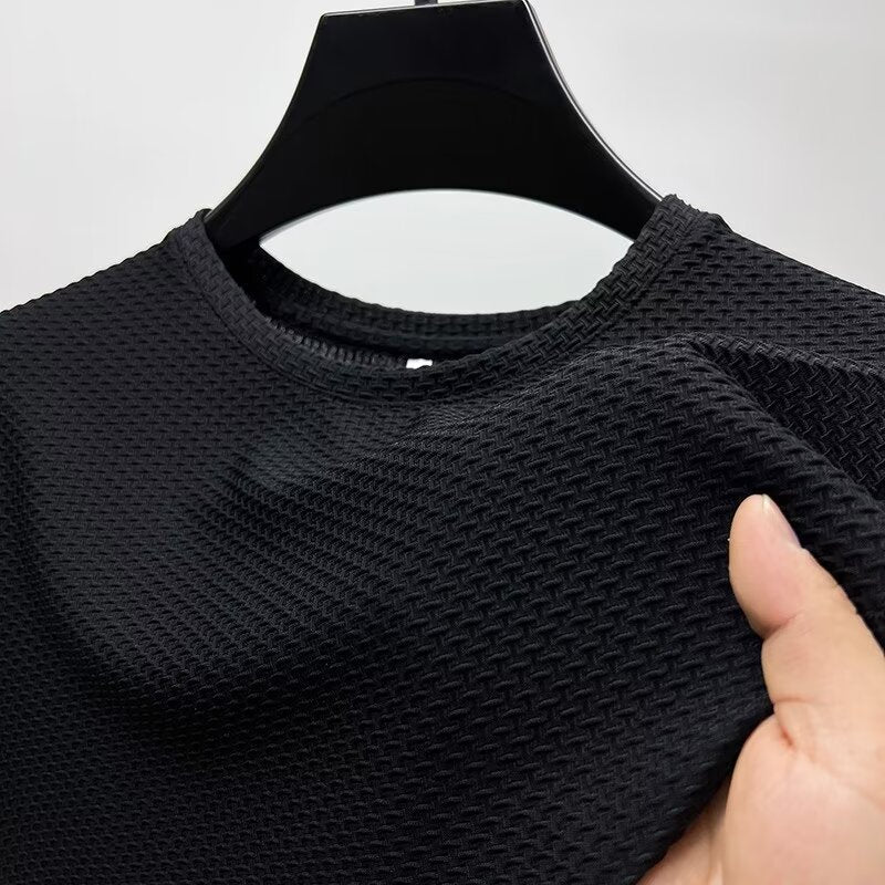 New wavy ice silk T-shirt for men